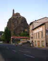 noisychurch1.JPG (78850 bytes)
