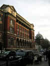 London.JPG (214423 bytes)