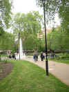 russelsquare2.JPG (148143 bytes)